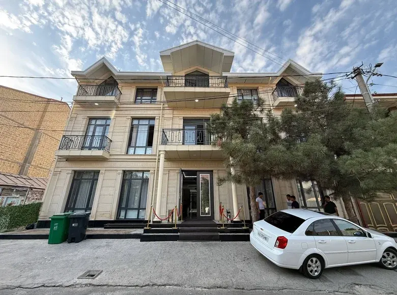 Сотилади тижорат биноси, 1500 м², 7 сотих — Яккасарой тумани