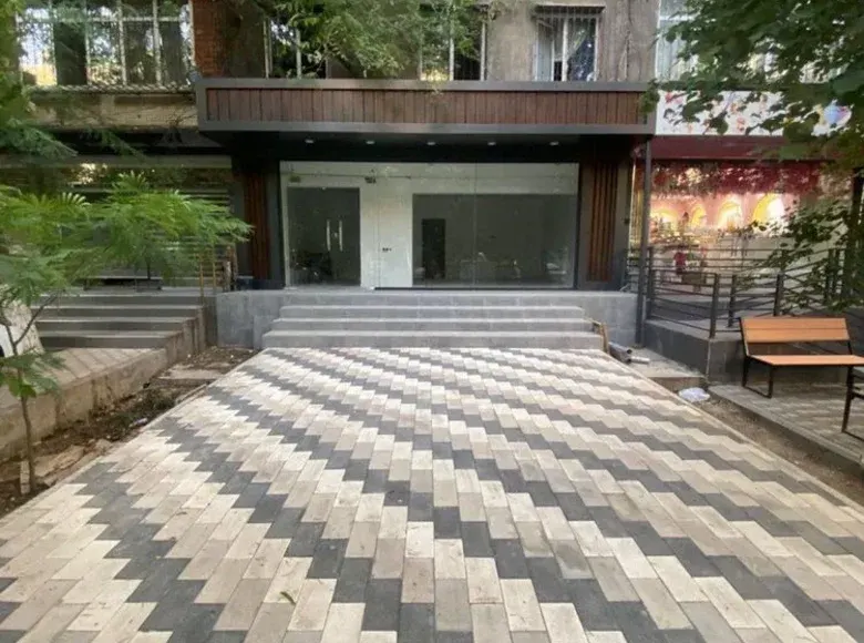 Sotiladi tijorat binosi, 76 m² — Mirobod tumani