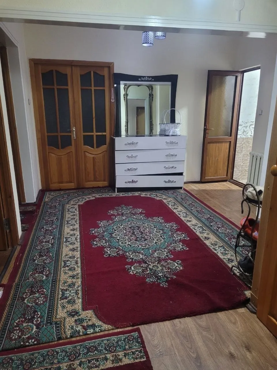 Ижарага берилади 3 хонали квартира, 4/4 қават — Юнусобод тумани