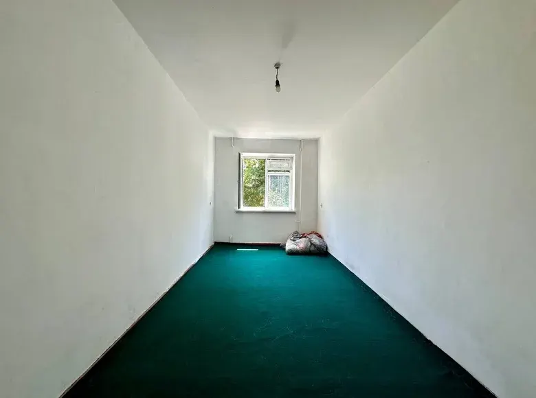 Продаётся 2-комнатная квартира, 58 м², 3/5 этаж — Фергана
