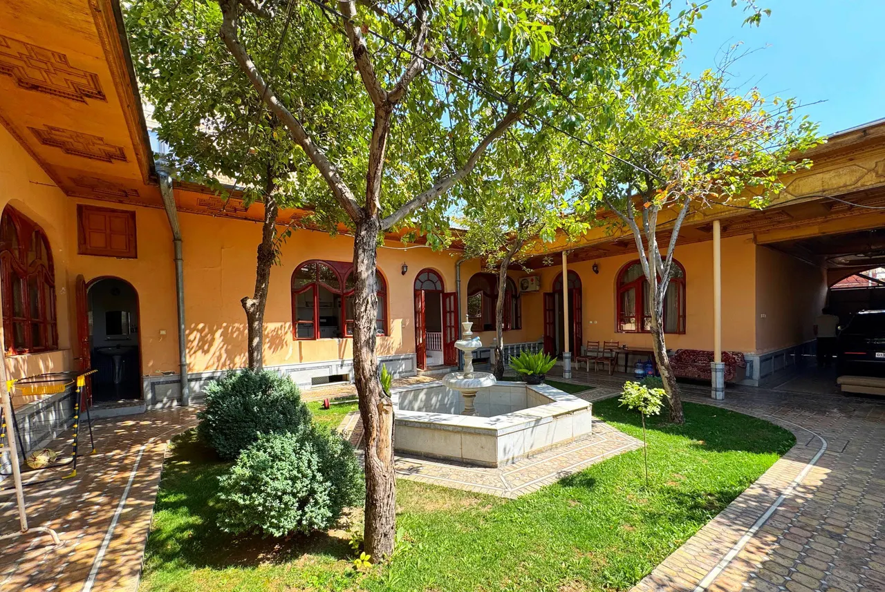 Sotiladi hovli uy, 3.5 sotix — Chilonzor tumani