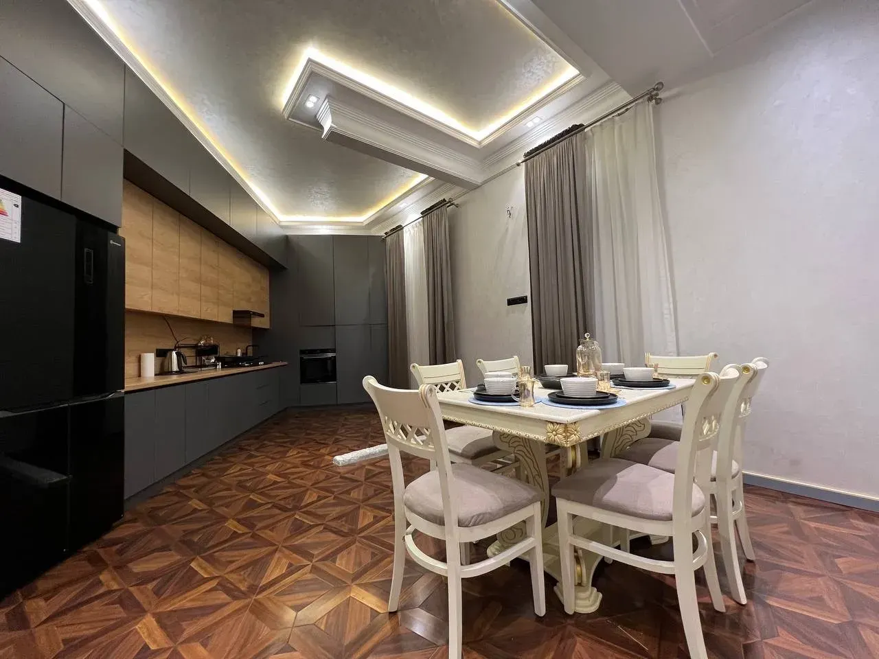 Kunlik ijaraga 4 xonali kvartira, 150 m², 5/7 qavat — Yakkasaroy tumani