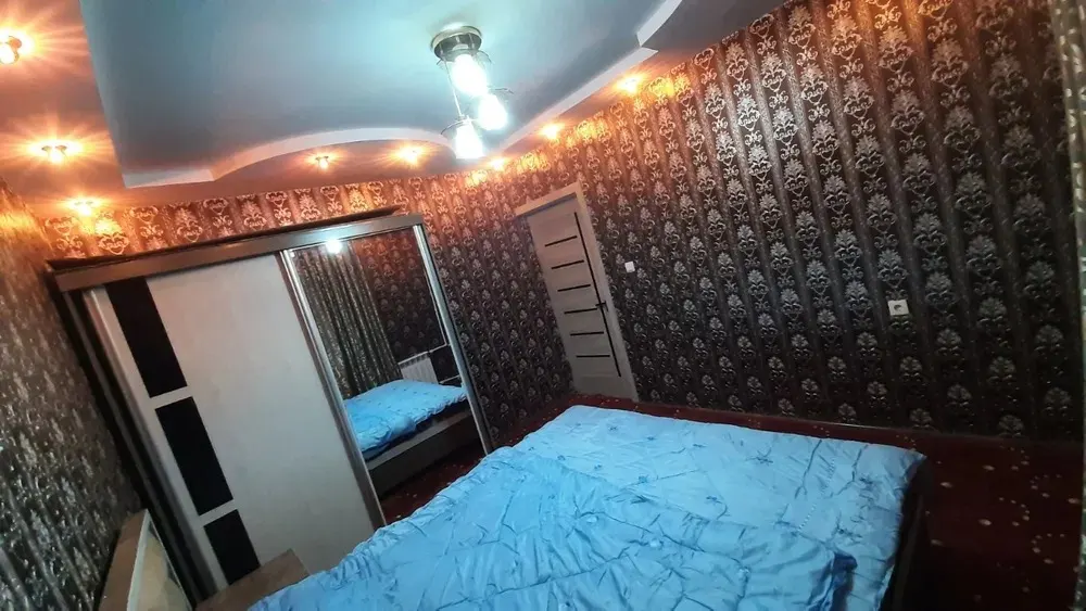 Сдаётся 2-комнатная квартира, 65 м², 3/4 этаж — Шайхантахурский район