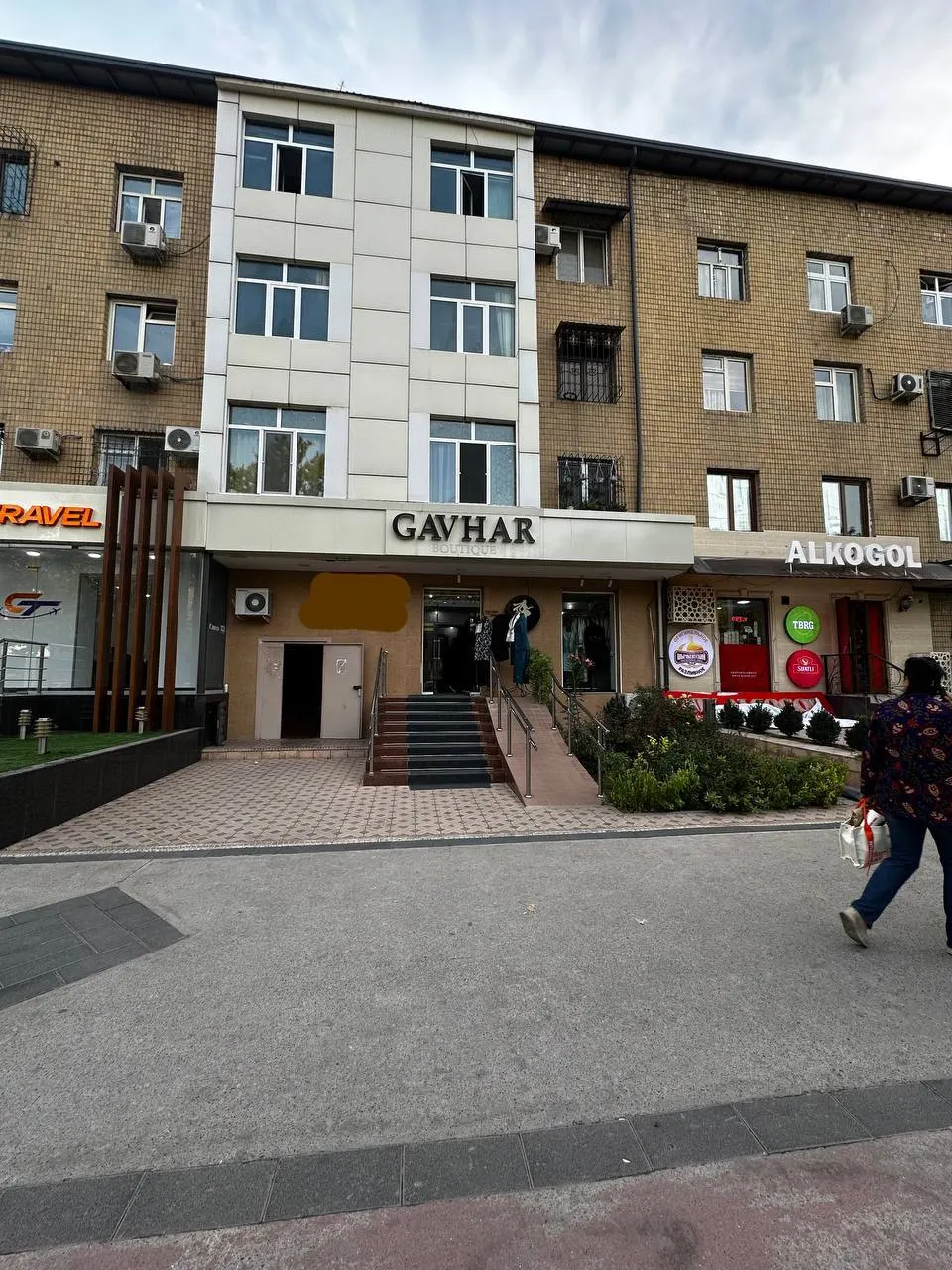 Сотилади тижорат биноси, 94 м², 1/5 қават — Шайхонтоҳур тумани