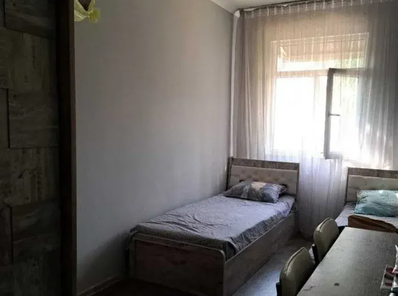 Сотилади 2 хонали квартира, 4/4 қават — Томди тумани