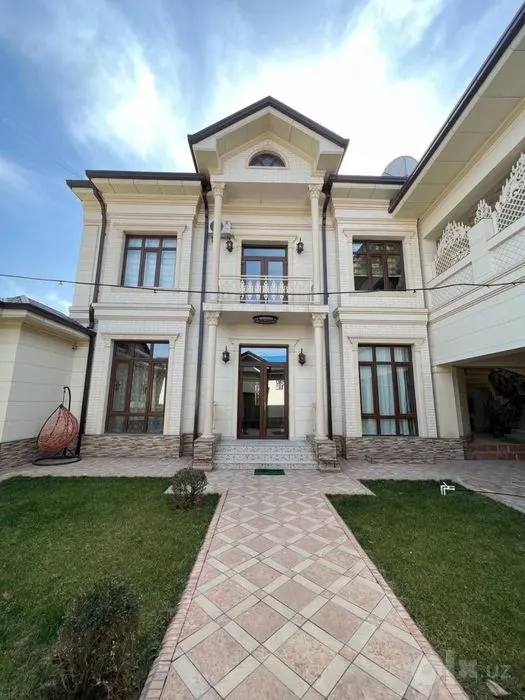 Ижарага берилади 7 хонали ҳовли уй, 4,1 сотих, 430 м², 2 қаватли — Яккасарой тумани