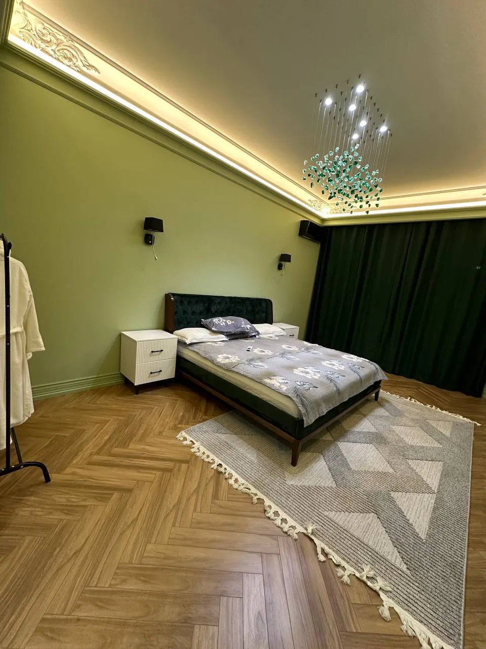 Ижарага берилади 3 хонали квартира, 100 м², 2/10 қават — Миробод тумани