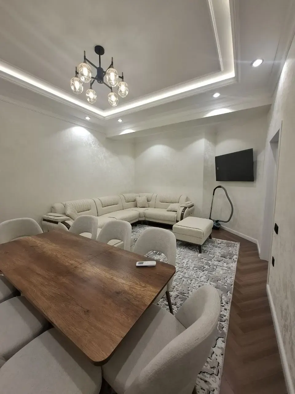 Ижарага берилади 3 хонали квартира, 82 м², 3/10 қават — Олмазор тумани