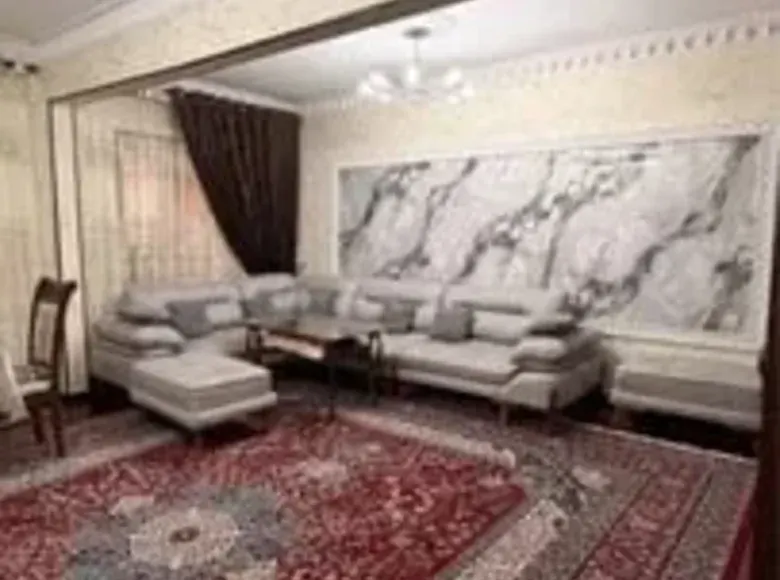 Сотилади 5 хонали квартира, 110 м², 3/5 қават — Юнусобод тумани