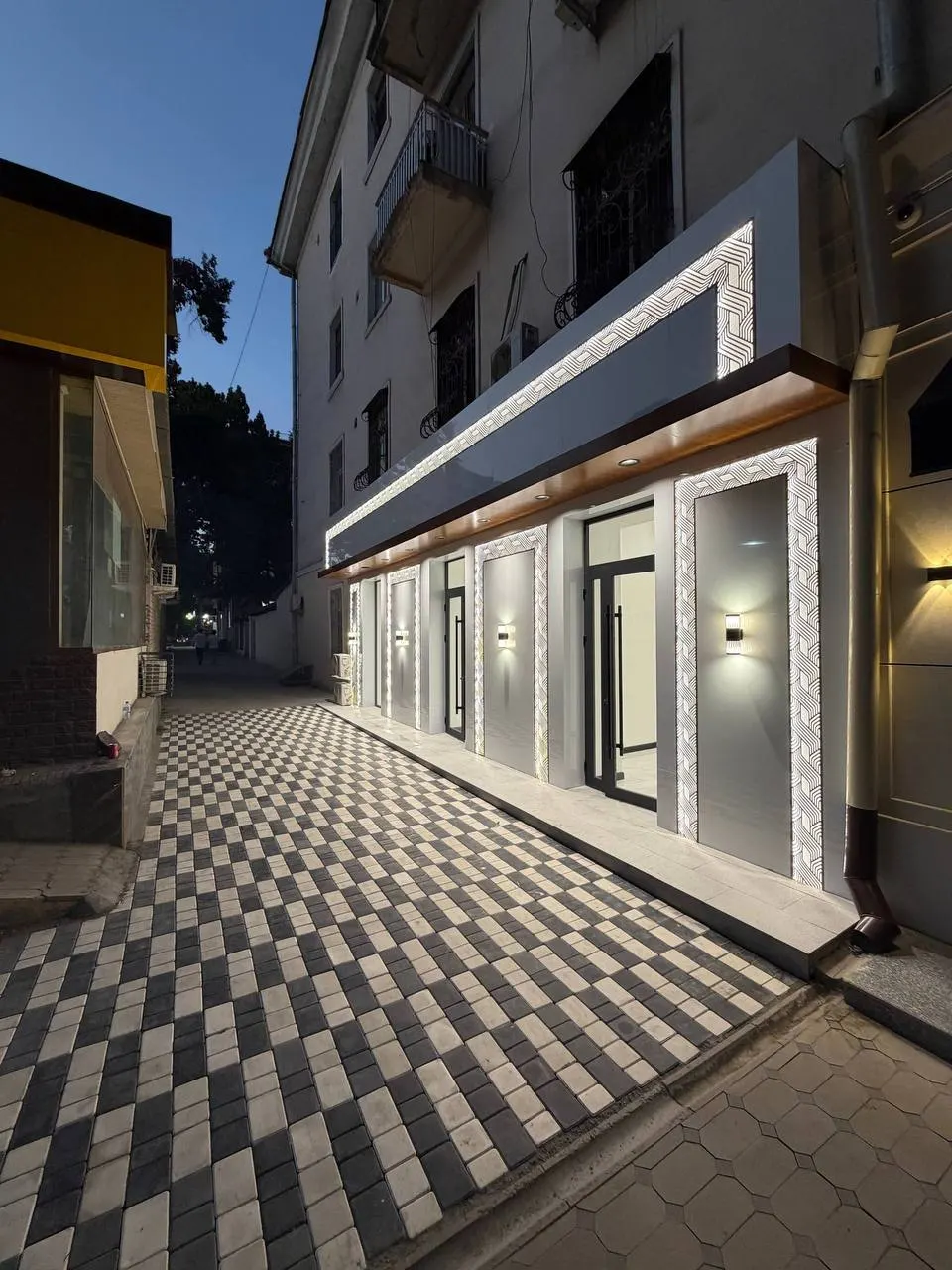 Сотилади тижорат биноси, 40 м², 1/5 қават — Мирзо Улуғбек тумани