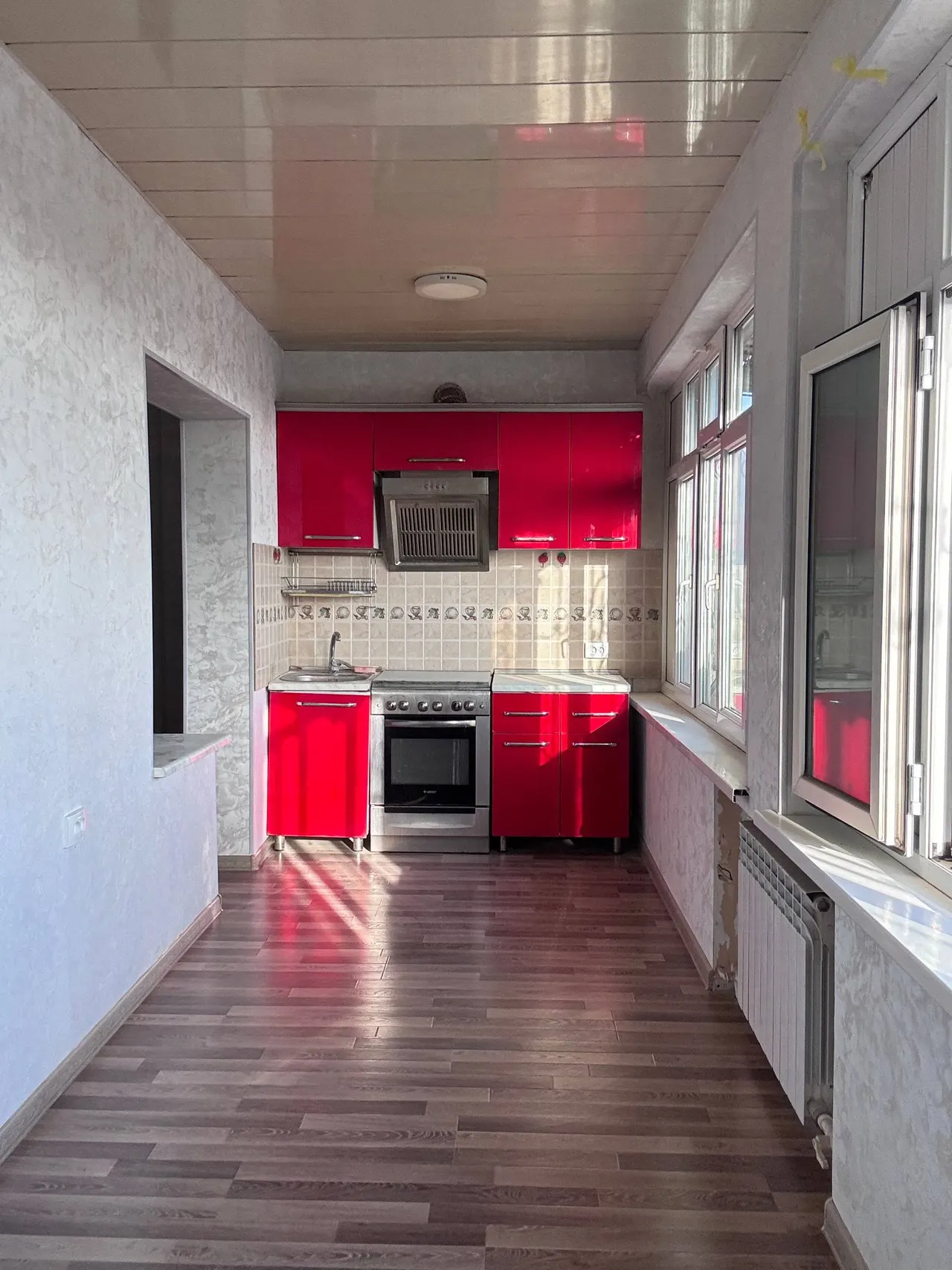 Продаётся 4-комнатная квартира, 90 м², 4/4 этаж — Чиланзарский район