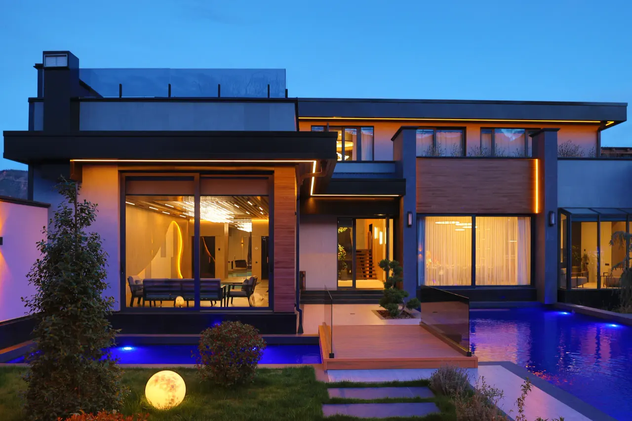 Sotiladi dala hovli, 8 sotix, 600 m², 3/3 qavat — Boʻstonliq tumani