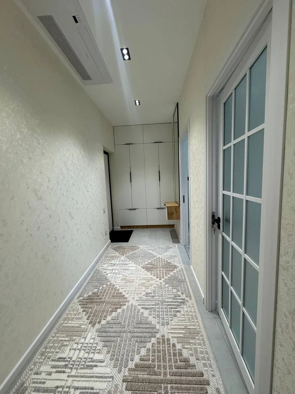 Продаётся 1-комнатная квартира, 42 м², 5/12 этаж — Мирабадский район