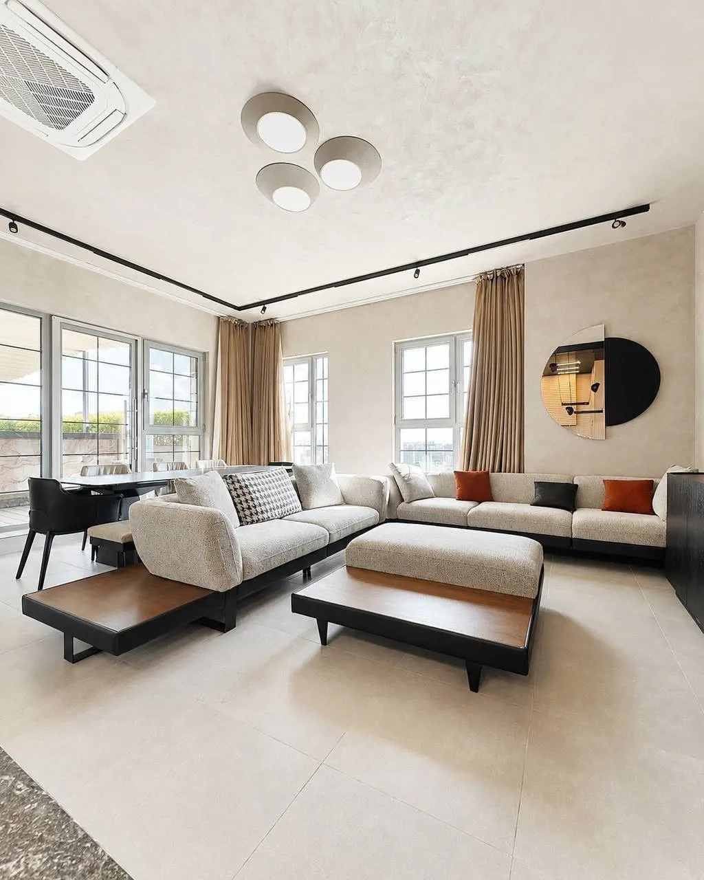Ижарага берилади 4 хонали квартира, 450 м², 13/14 қават — Миробод тумани