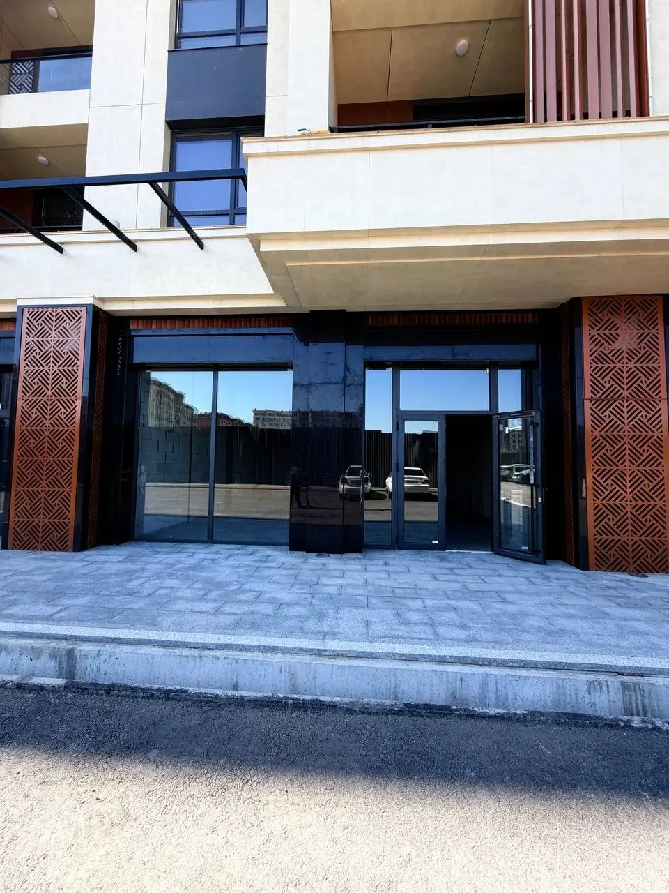 Ижарага берилади тижорат биноси, 100 м² — Яккасарой тумани