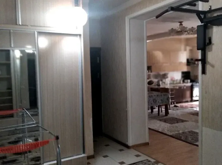 Ijaraga beriladi 3 xonali kvartira, 75 m², 5/5 qavat — Yakkasaroy tumani