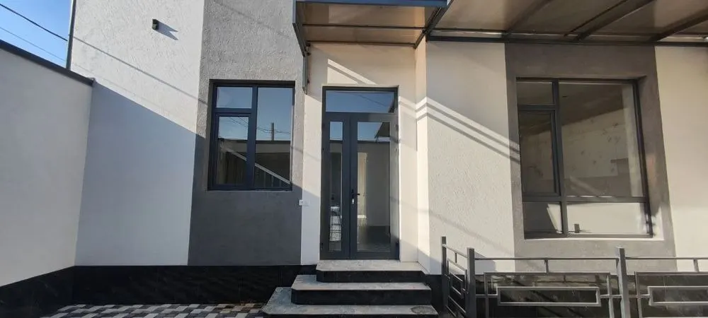 Ижарага берилади 6 хонали ҳовли уй, 200 м², 2 қаватли — Сергели тумани