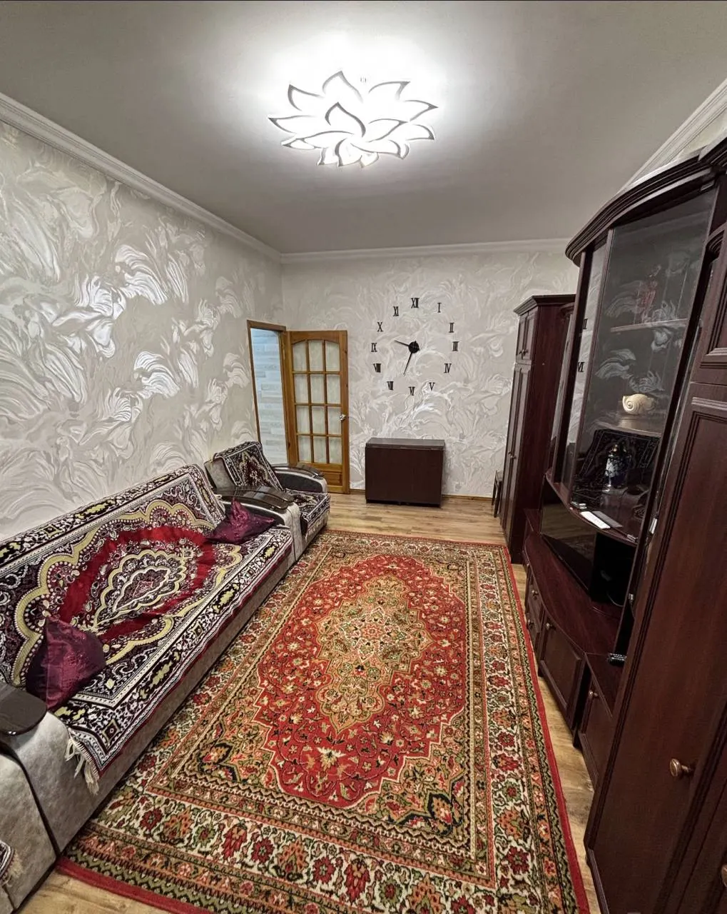 Ижарага берилади 2 хонали квартира, 45 м², 1/5 қават — Яккасарой тумани