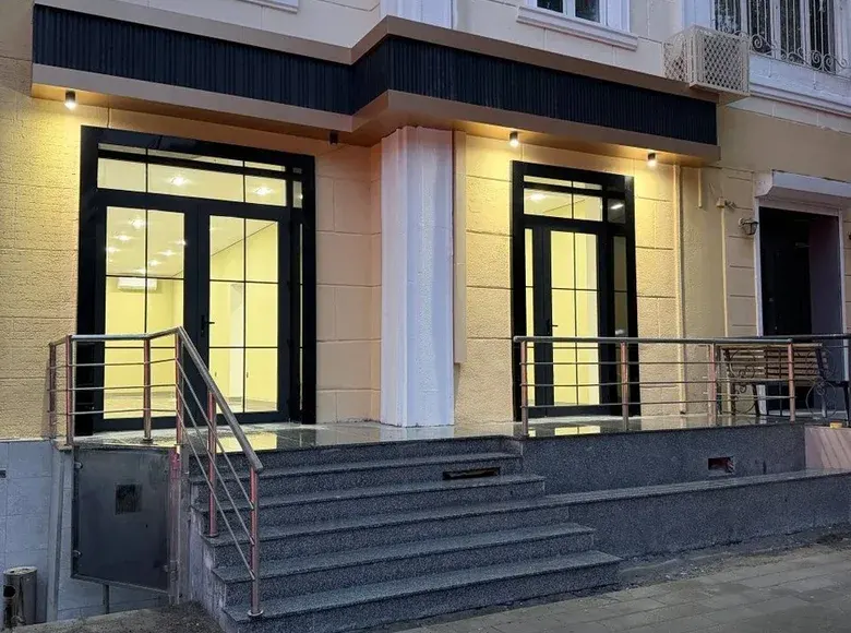 Sotiladi tijorat binosi, 75 m² — Yakkasaroy tumani
