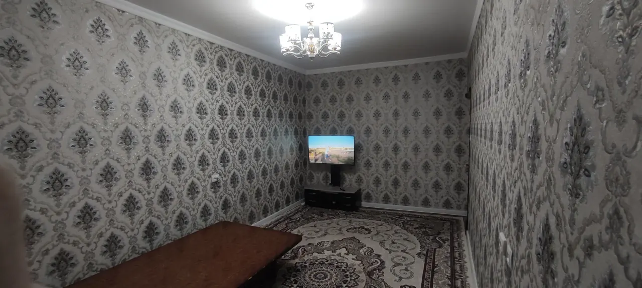 Продаётся 2-комнатная квартира, 58 м², 1/4 этаж — Янгихаётский район