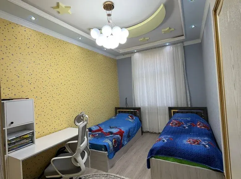 Сотилади 3 хонали квартира, 78 м², 1/5 қават — Сергели тумани