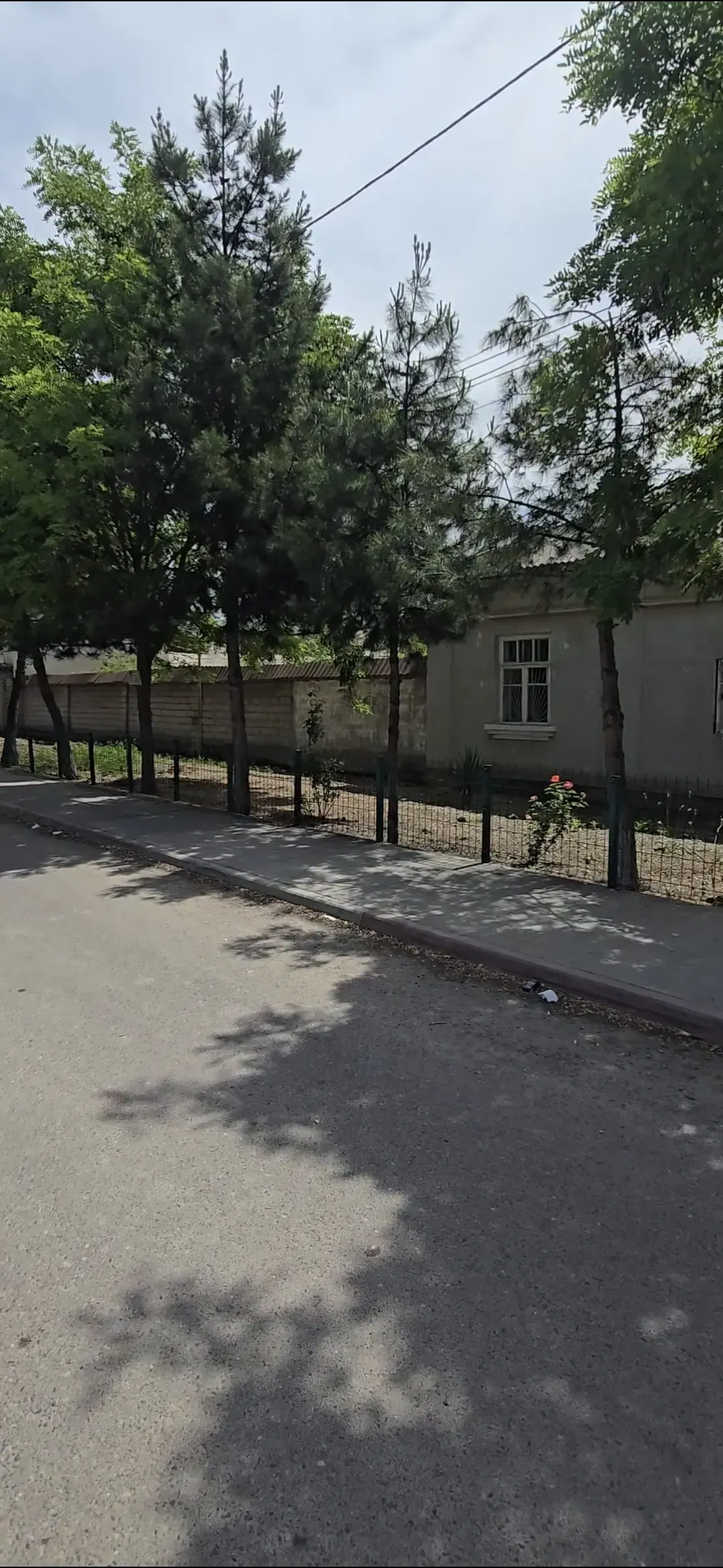 Сотилади ҳовли уй, 5.7 сотих — Яшнобод тумани