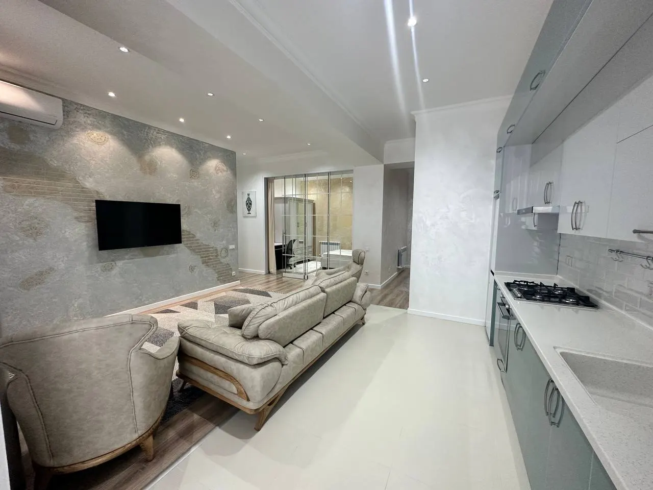 Сдаётся 2-комнатная квартира, 60 м², 5/9 этаж — Яшнабадский район