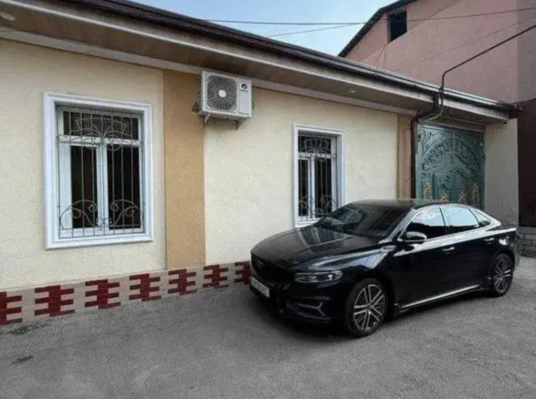 Сотилади 5 хонали ҳовли уй, 3.2 сотих — Яккасарой тумани