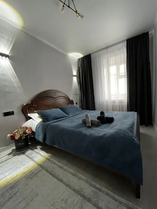 Сдаётся 3-комнатная квартира, 98 м², 4/4 этаж — Мирабадский район