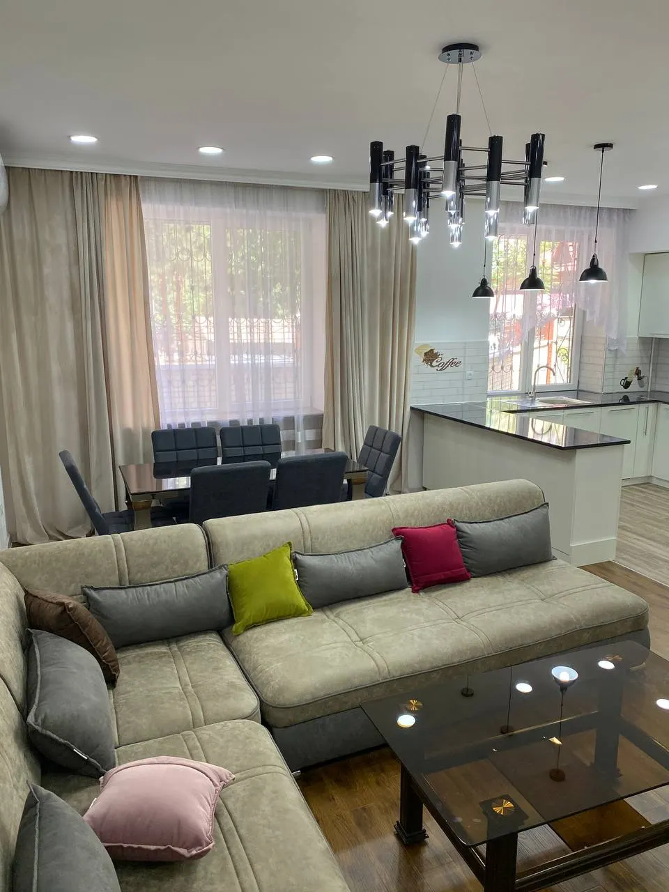 Ijaraga beriladi 4 xonali kvartira, 130 m², 1/5 qavat — Mirobod tumani
