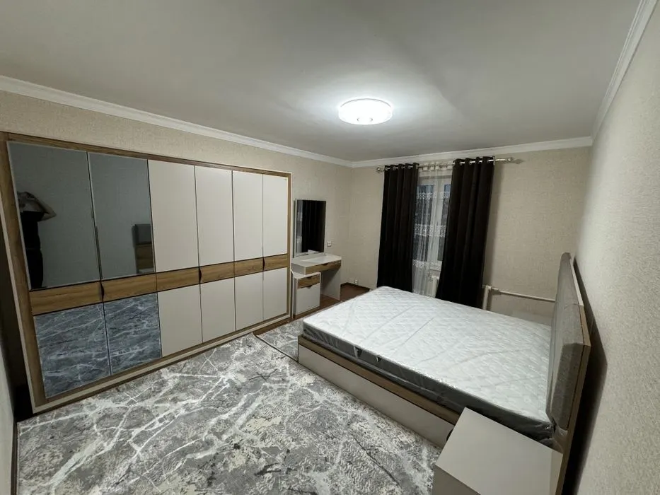 Сдаётся 2-комнатная квартира, 65 м², 3/8 этаж — Шайхантахурский район