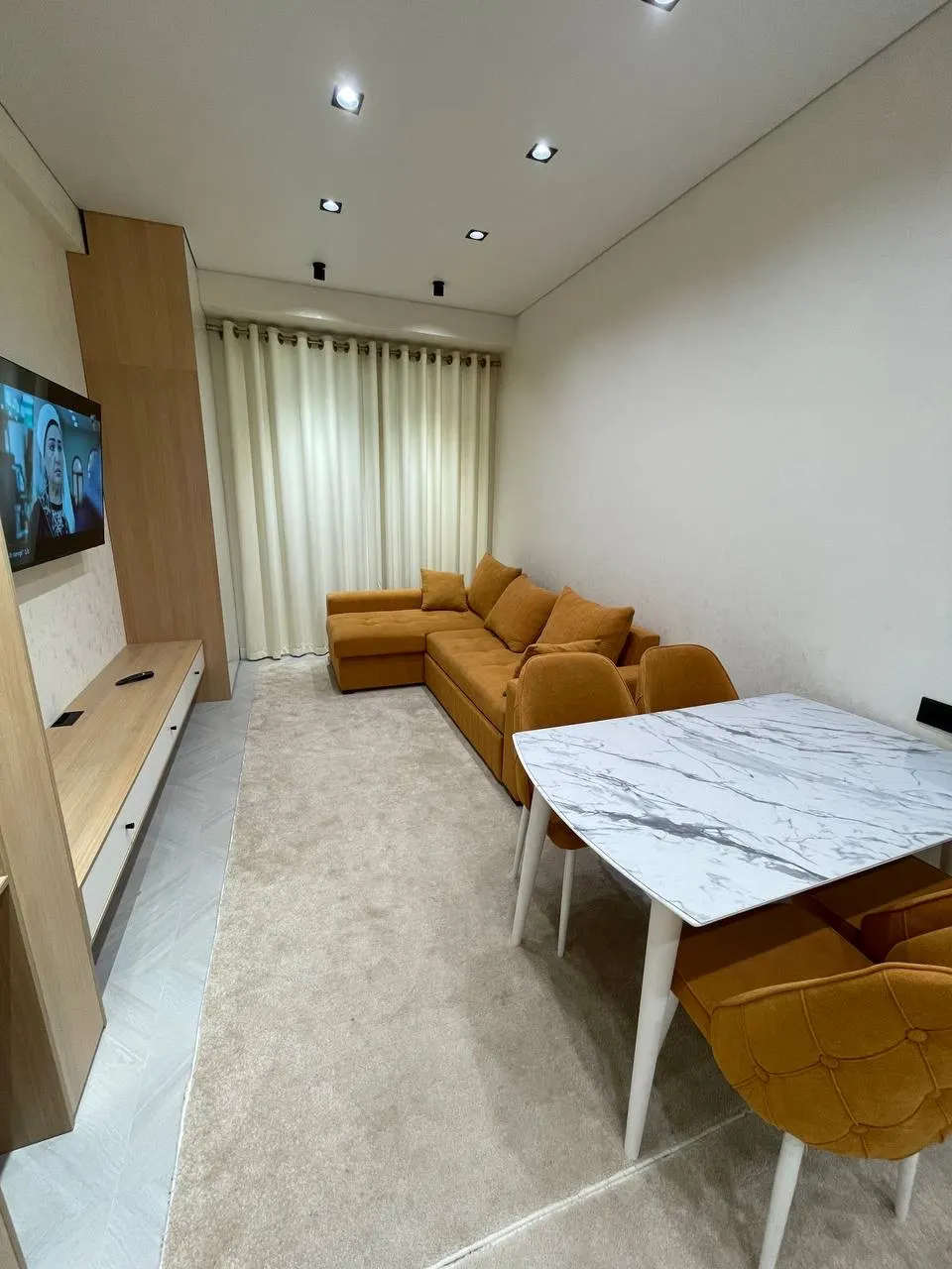 Ижарага берилади 2 хонали квартира, 60 м², 1/17 қават — Яккасарой тумани