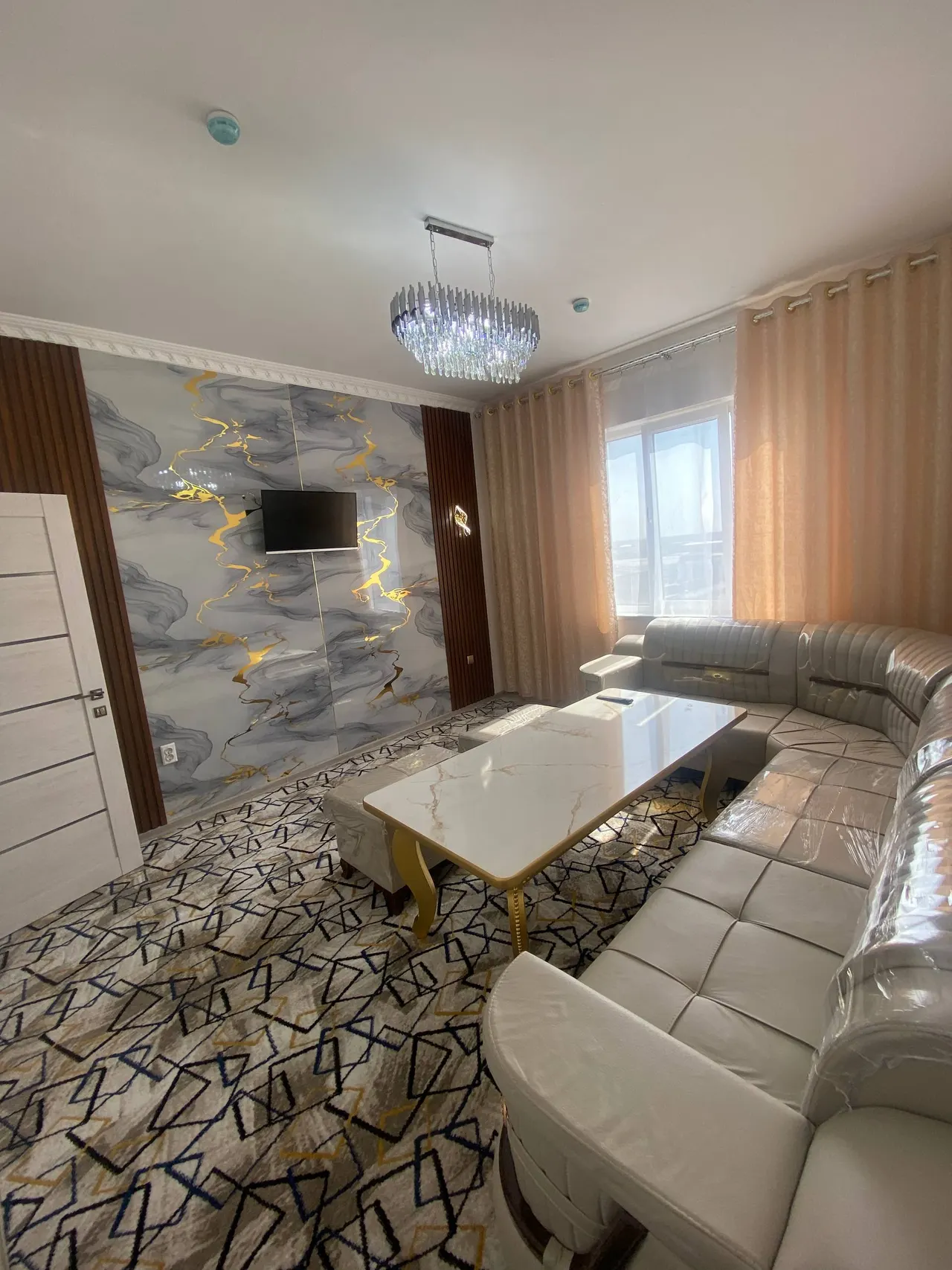 Сотилади 2 хонали квартира, 60 м², 9/19 қават — Янгиҳаёт тумани