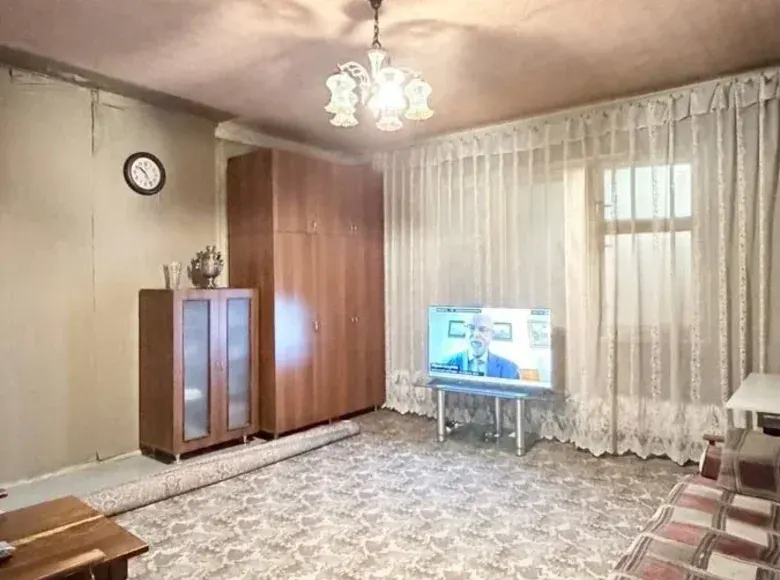 Продаётся 2-комнатная квартира, 65 м², 9/9 этаж — Мирзо-Улугбекский район