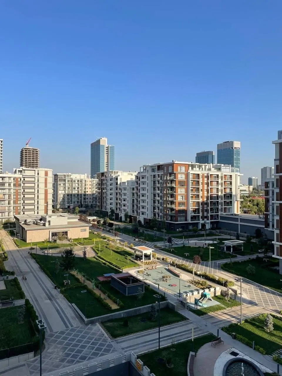 Продаётся 4-комнатная квартира, 125 м², 3/8 этаж — Шайхантахурский район