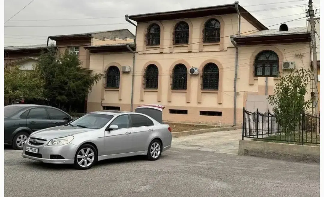 Ijaraga beriladi 12 xonali hovli uy, 6 sotix, 2 qavatli — Yunusobod tumani