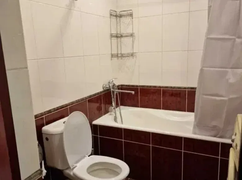 Сотилади 3 хонали квартира, 80 м², 3/4 қават — Мирзо Улуғбек тумани