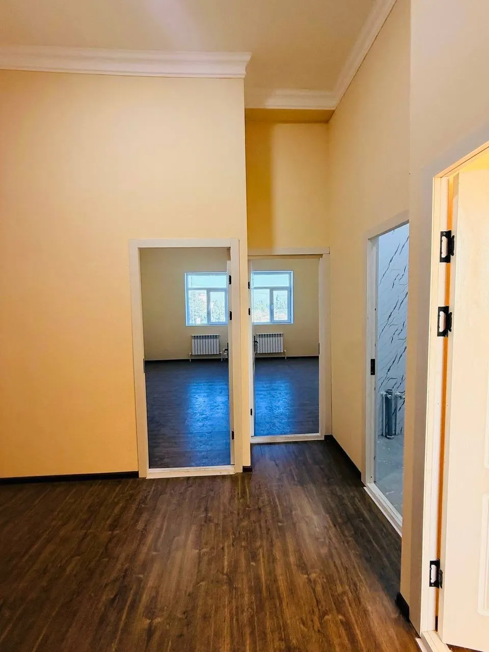 Продаётся 2-комнатная квартира, 62 м², 2/2 этаж — Бектемирский район