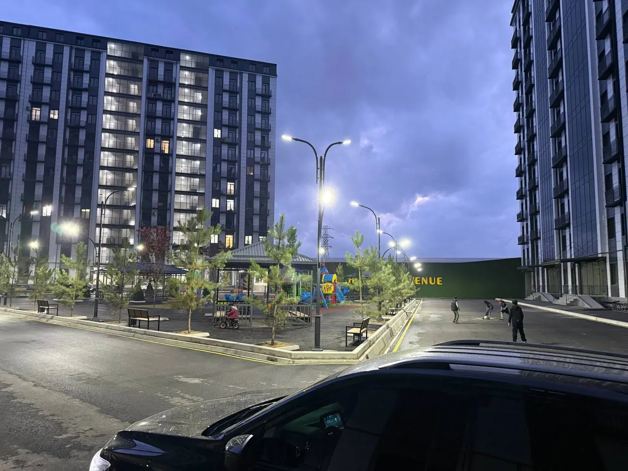 Sotiladi 2 xonali kvartira, 75 m², 3/9 qavat — Sergeli tumani