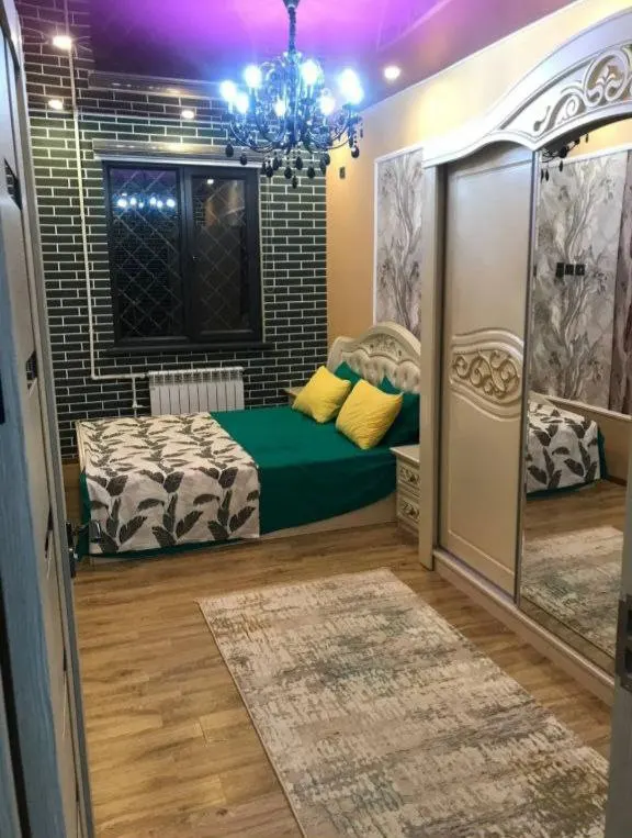 Сдаётся 2-комнатная квартира, 52 м², 1/4 этаж — Мирзо-Улугбекский район