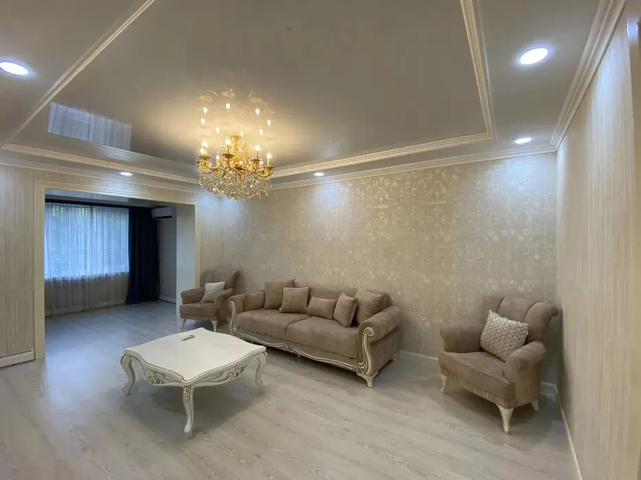 Сдаётся 4-комнатная квартира, 100 м², 4/4 этаж — Мирзо-Улугбекский район