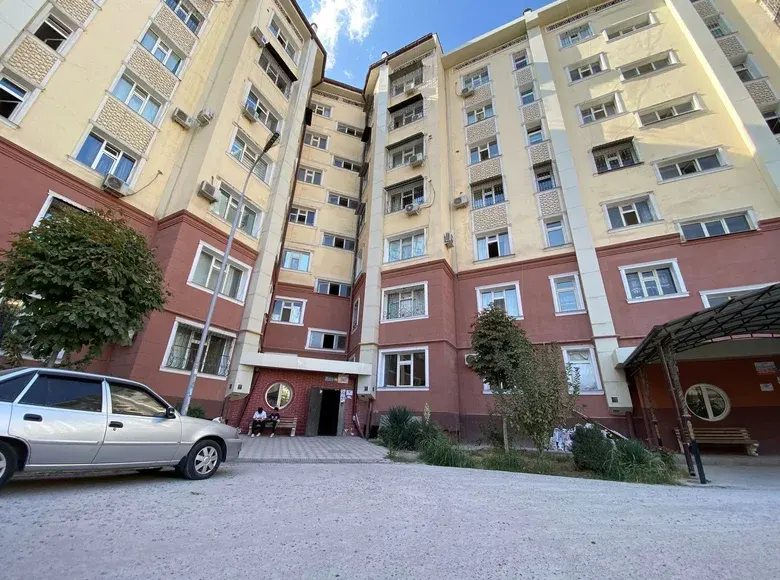 Sotiladi 3 xonali kvartira, 84 m², 1/7 qavat — Toshkent shahri