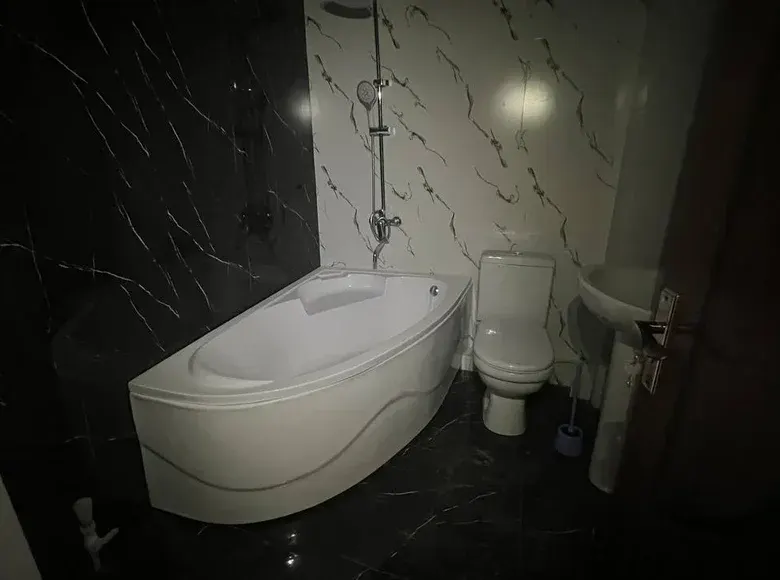 Продаётся 3-комнатная квартира, 83 м², 5/7 этаж — Фергана