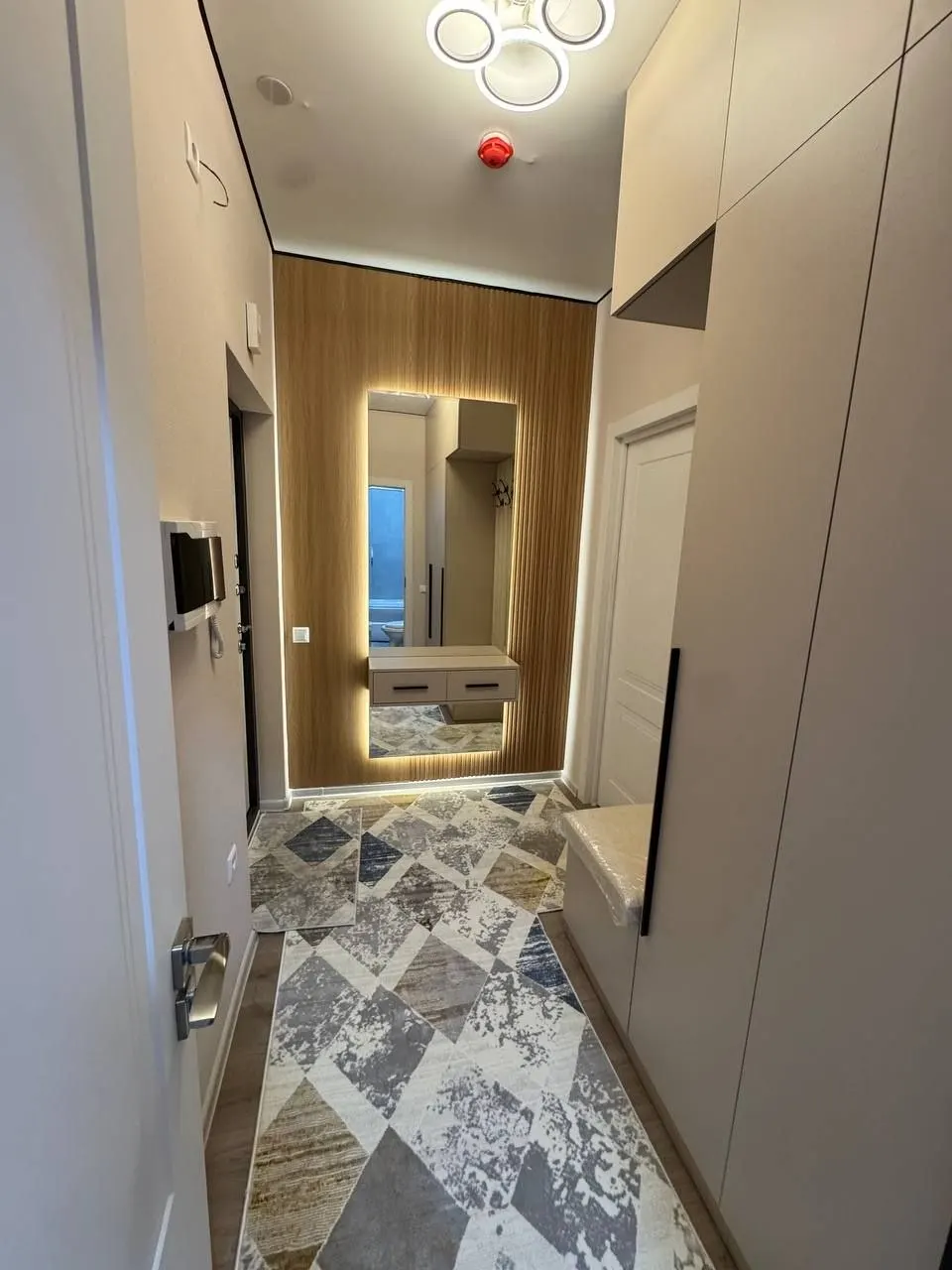 Сдаётся 1-комнатная квартира, 35 м², 3/9 этаж — Яшнабадский район