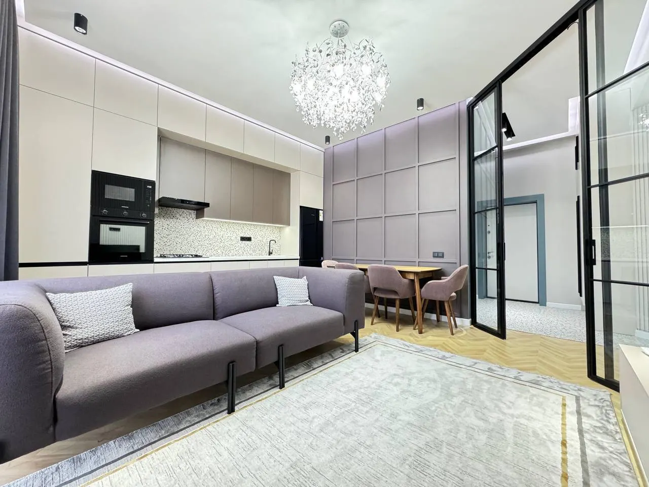 Ijaraga beriladi 3 xonali kvartira, 100 m², 8/14 qavat — Mirobod tumani