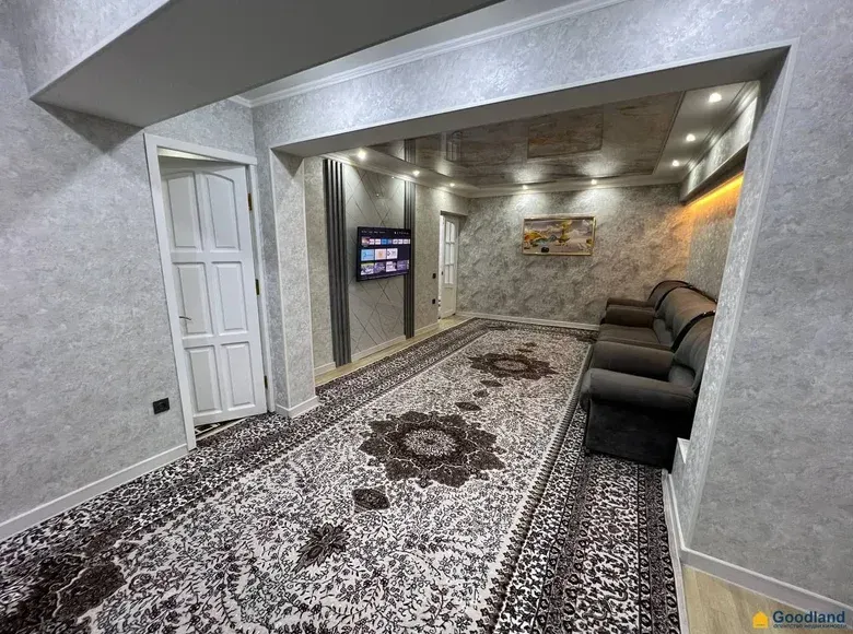 Продаётся 2-комнатная квартира, 58 м², 3/9 этаж — Яккасарайский район