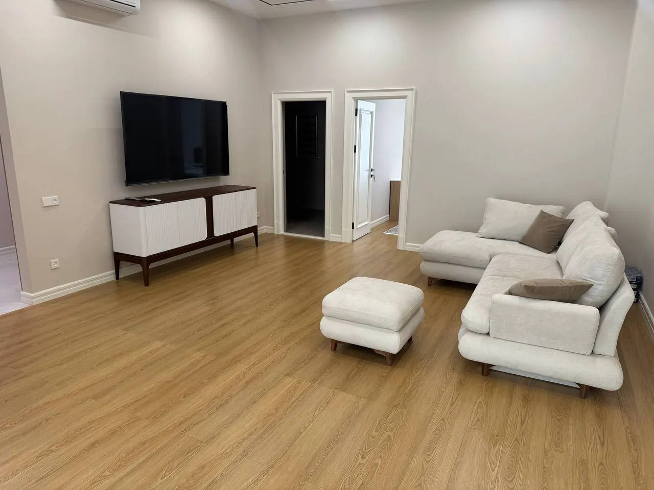 Sotiladi 4 xonali kvartira, 130 m², 4/7 qavat — Mirzo Ulugʻbek tumani