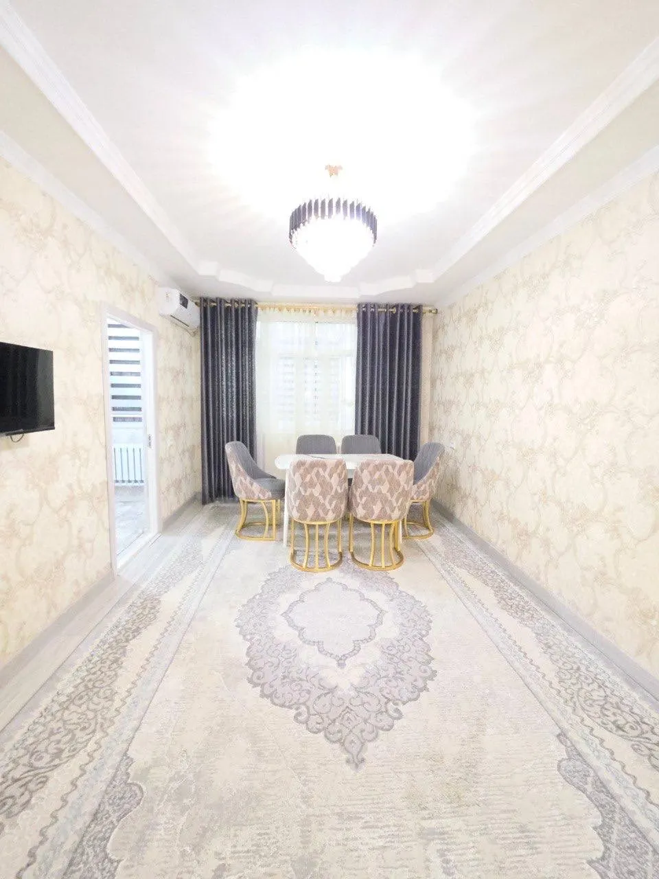 Продаётся 1-комнатная квартира, 35 м², 1/4 этаж — Чиланзарский район
