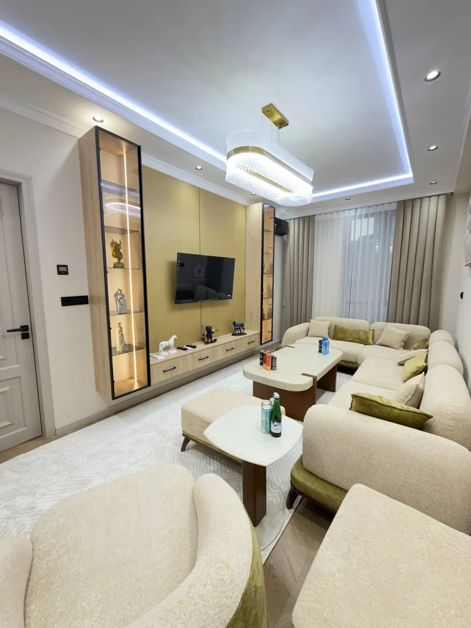 Продаётся 2-комнатная квартира, 65 м², 4/16 этаж — Яккасарайский район