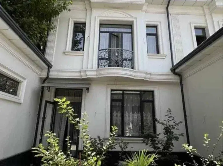 Продаётся 8-комнатный дом, 2.3 сот., 220 м² — Сергелийский район